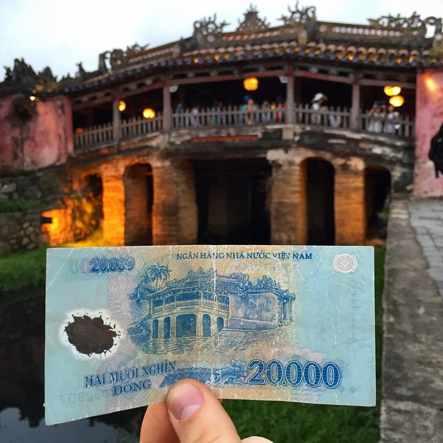Chùa Cầu, điểm tham quan nổi tiếng của Hội An, đã trở thành một trong các biểu tượng du lịch của Việt Nam. Với kiến trúc độc đáo và vị trí nằm trên sông Thu Bồn, chùa Cầu sẽ cho bạn trải nghiệm tuyệt vời và lưu lại những kỷ niệm đẹp trong chuyến đi của mình.